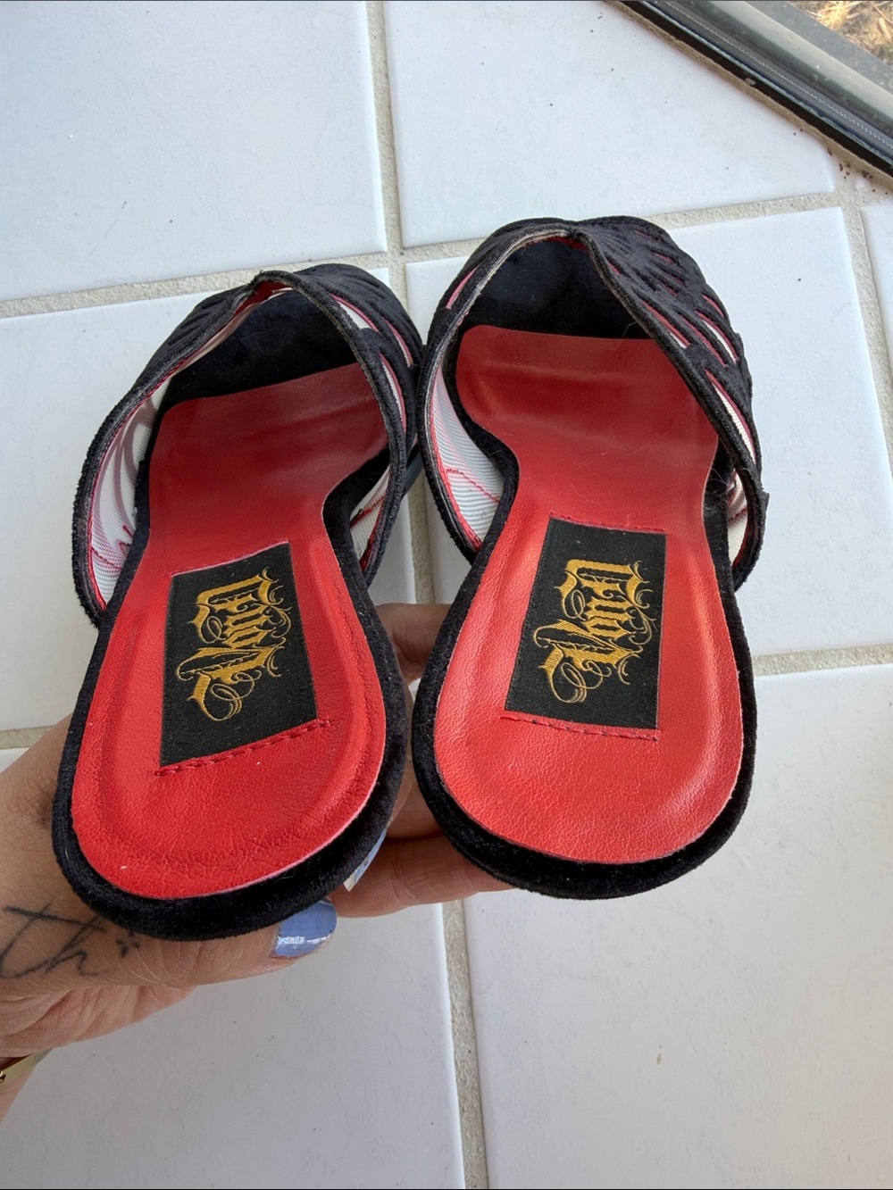 ✨RARE WITH BOX✨ Adele Black spider web Mesh Cutout Slide Mules with Red Insole - Picture 6 of 12